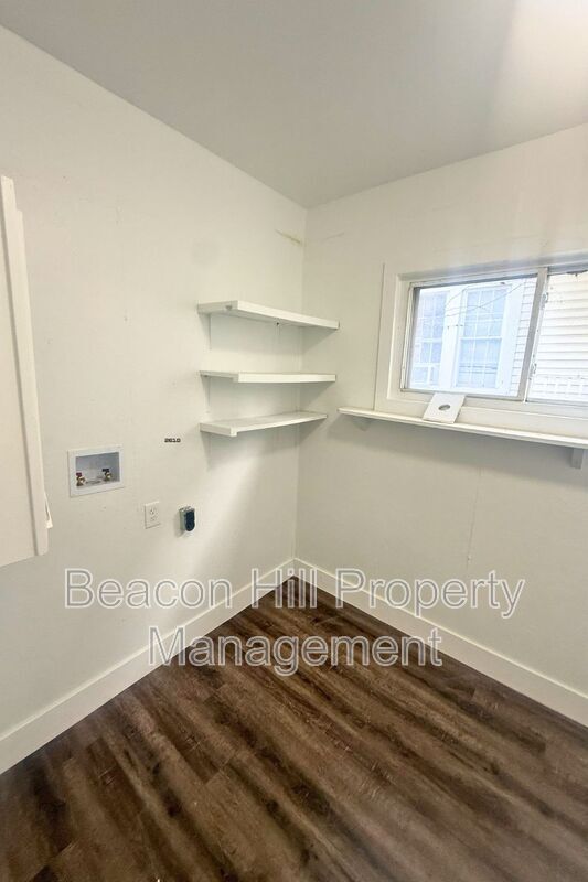 Foto del edificio - 6514 Fullerton Ave
