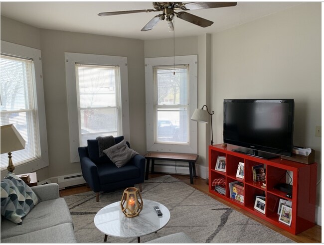 Foto del edificio - 210 River St