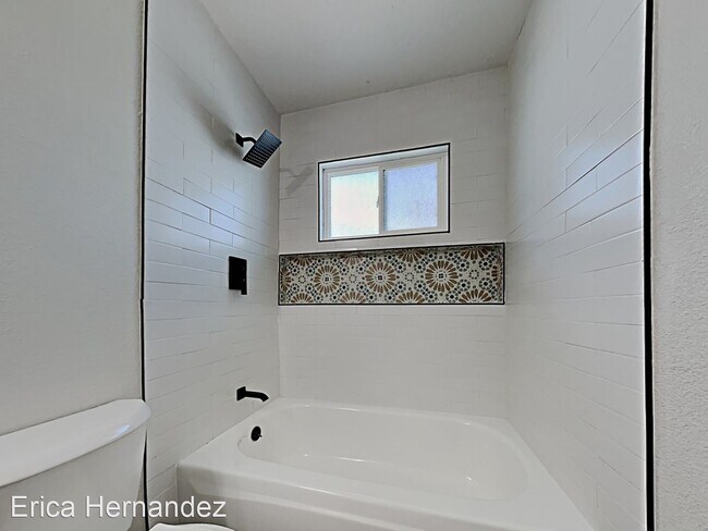 Building Photo - 4 br, 3 bath House - 4282 Ridgeview Drive