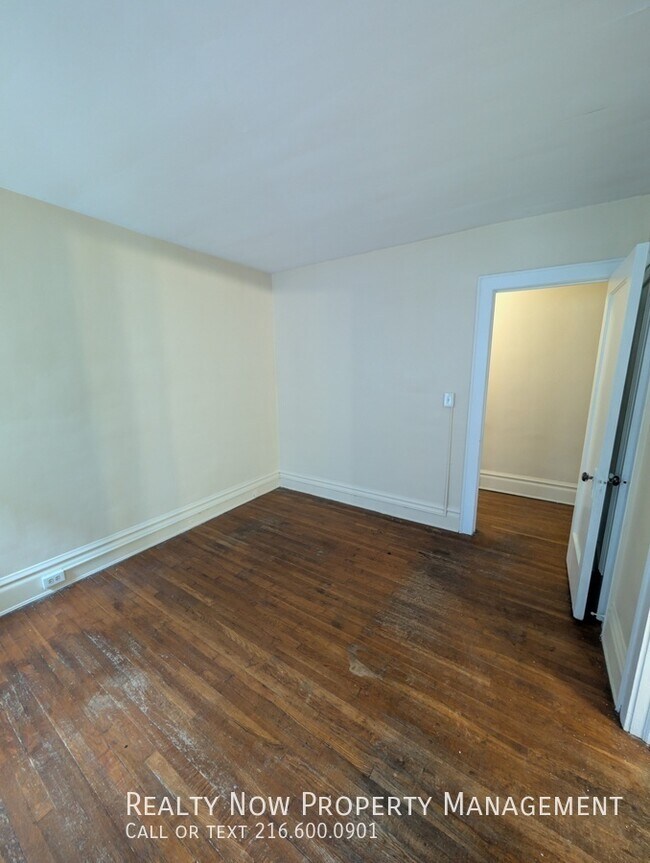 Foto del edificio - 2453 Overlook Rd