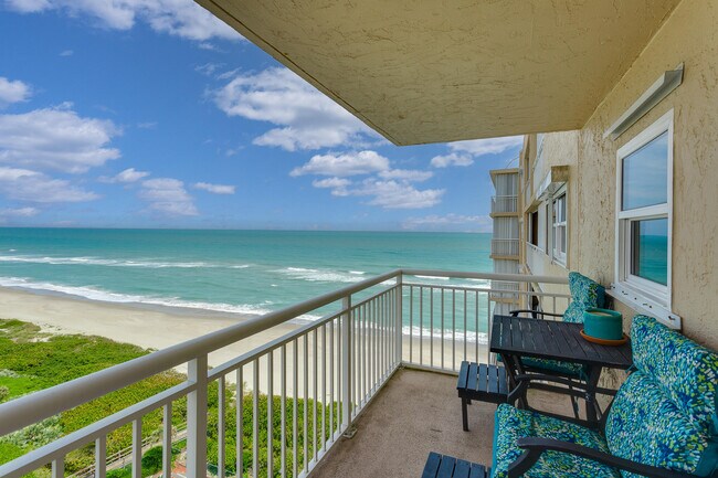 Building Photo - 877 N Hwy A1A