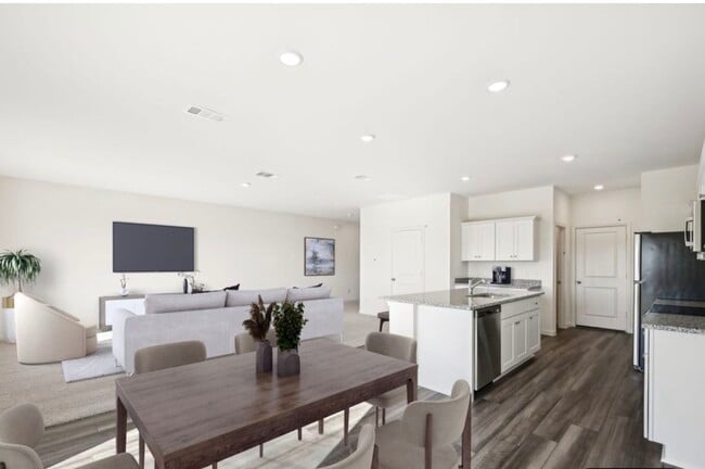 Foto del edificio - 6147 Emperor Pnes Trl