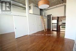 Photo du bâtiment - 637 Lake Shore Blvd W