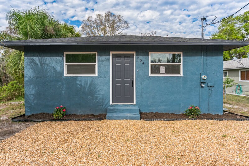 Foto principal - 224 Singleton Ave