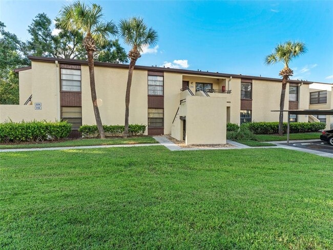 Building Photo - 13608 S Village Dr