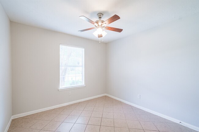 Foto del edificio - 16783 N Bob White Dr