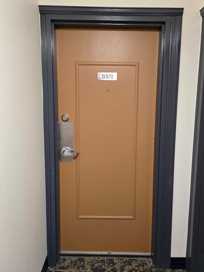 Building Photo - 12303 Jasper Av NW