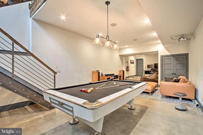 Foto del edificio - 2128 E Firth St