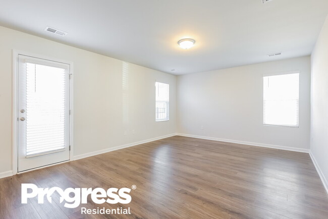 Building Photo - 703 Broadrum St