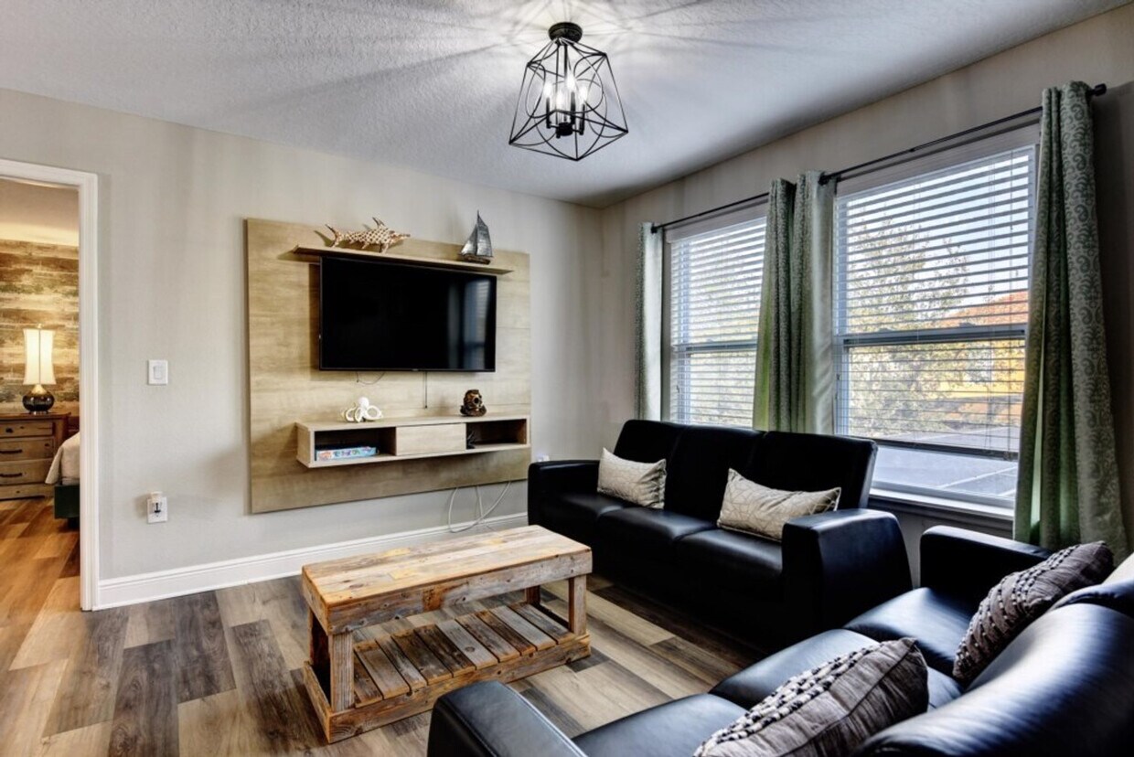 Foto principal - 5254 Wildwood Wy