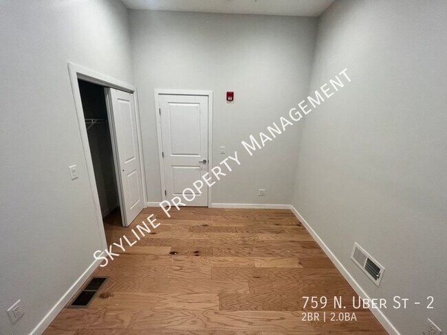 Foto del edificio - Newly Constructed 2 Bedroom Apartment For ...