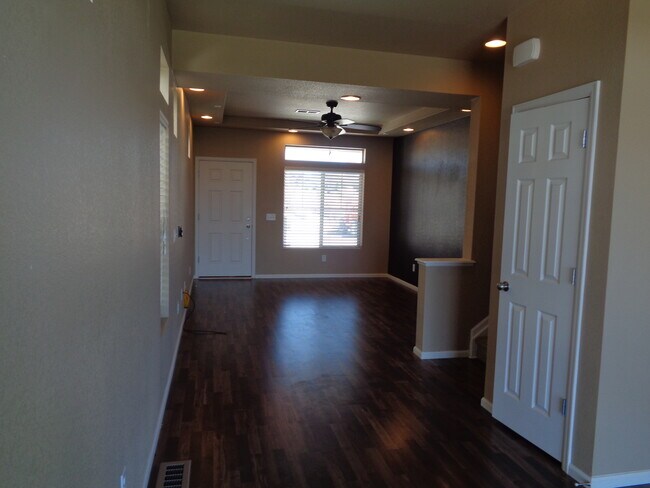 Foto del edificio - BANNING LEWIS TWO STORY WITH CENTRAL AC & ...
