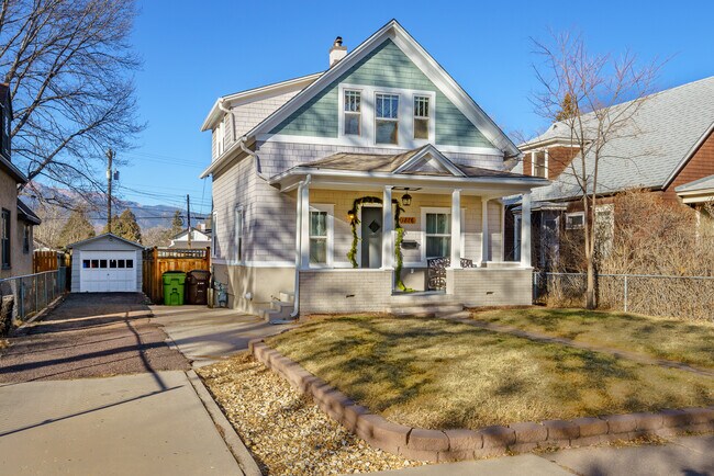 Photo - 1816 N Corona St House