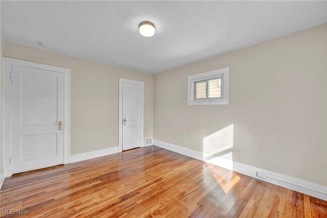 Foto del edificio - Charming Cleveland Heights Home – Pet Friendly & Move-In Ready!