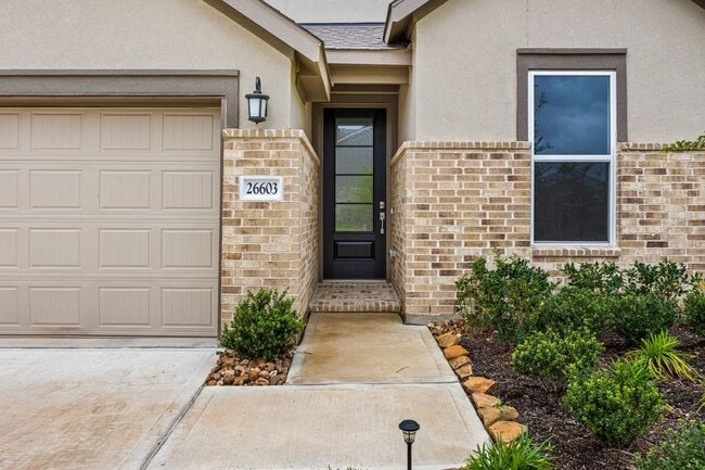 Building Photo - 26603 Woodland Strawberry Ln