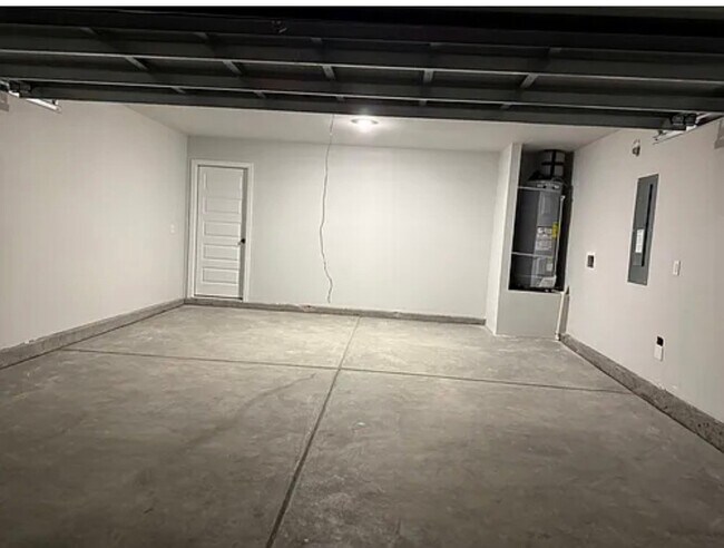 Building Photo - 1218 Black Kite Ct SW