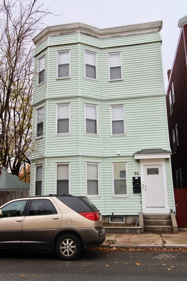 Foto del edificio - 94 E Cottage St