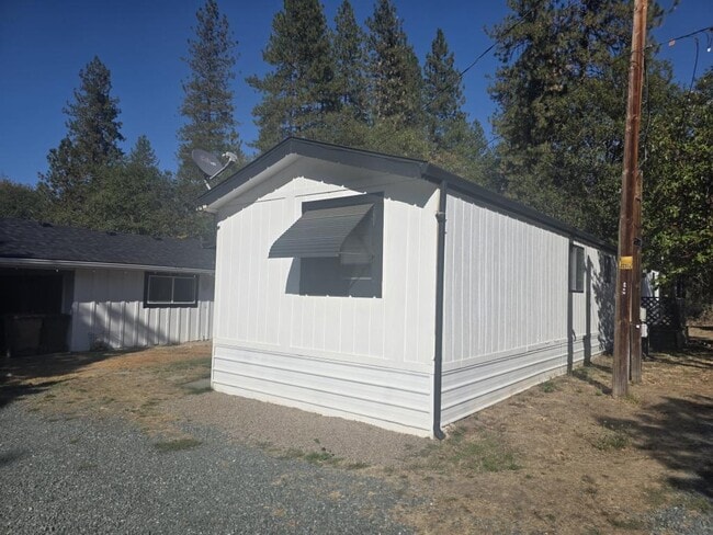 Building Photo - 7591 Monument Dr