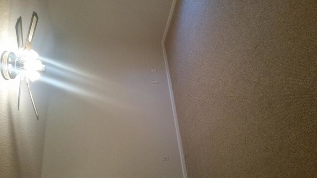 Building Photo - 1222 Via Ponticello