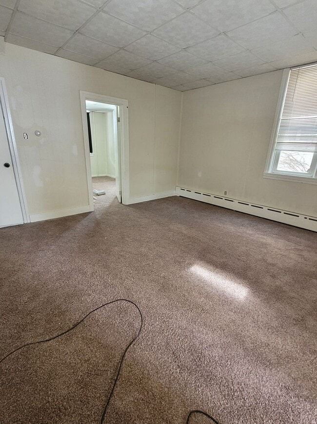 Building Photo - 132 S 5th Ave