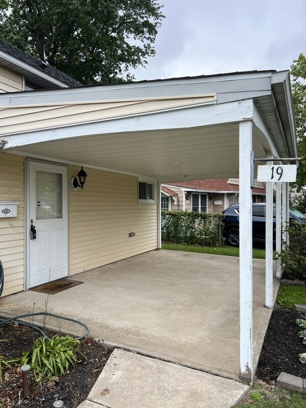 Foto del edificio - 19 Noblewood Ln