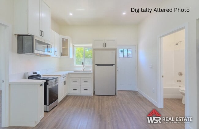 Building Photo - 25168 E 17th St