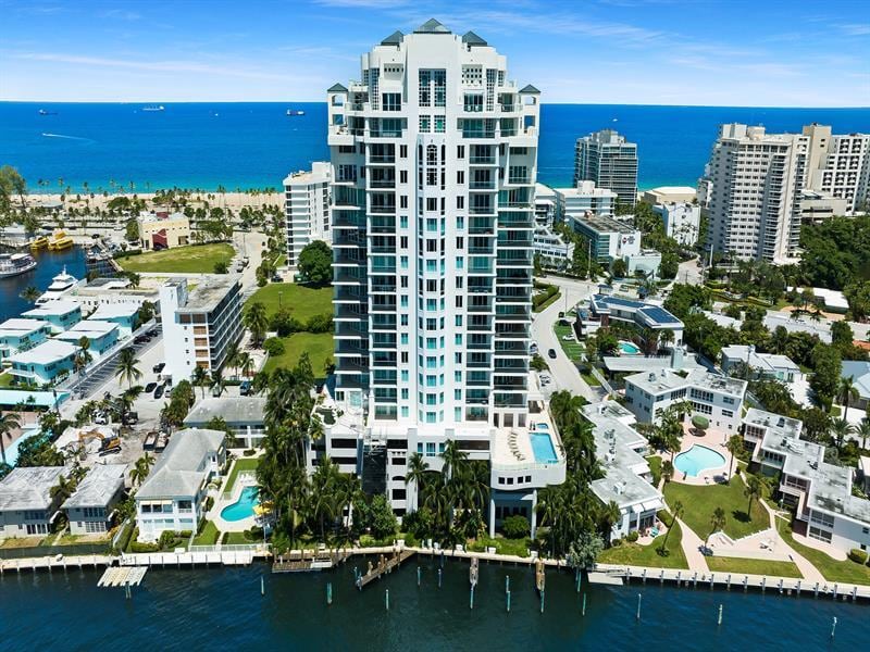 Primary Photo - 3055 Harbor Dr