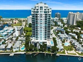 Building Photo - 3055 Harbor Dr