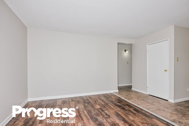 Building Photo - 2310 Mullanphy Ln