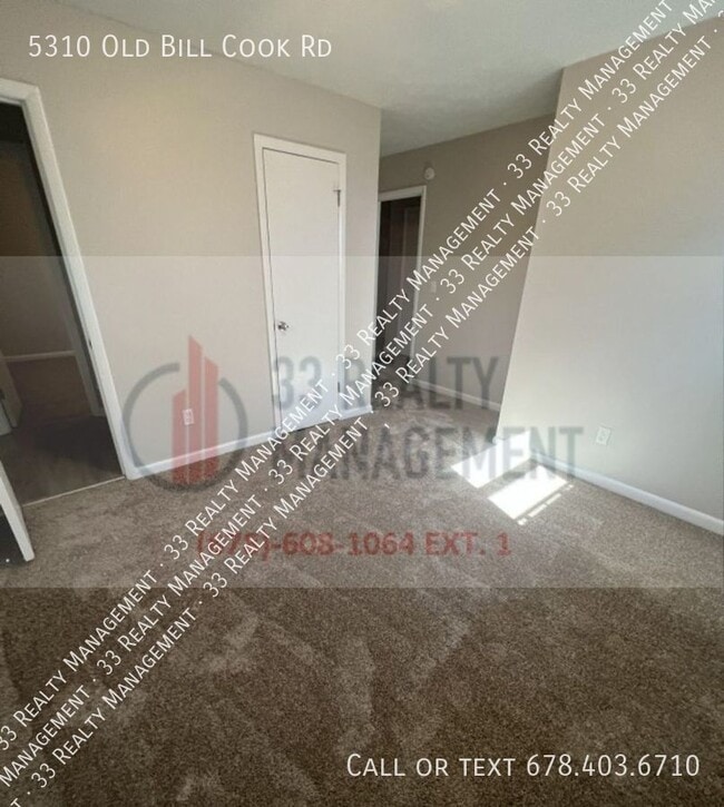 Building Photo - Spacious 4Bd/2Ba split level with bonus ro...