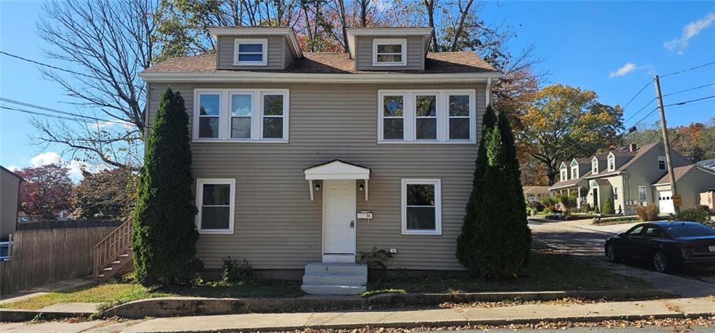 Primary Photo - 22 Agnes St