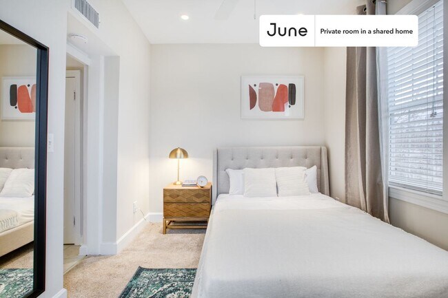 Building Photo - Room in Shared 3 bed/2 bath home in Capitol Hill