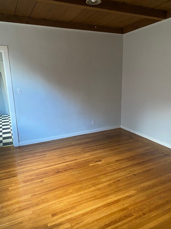 Foto del edificio - 2703 T St