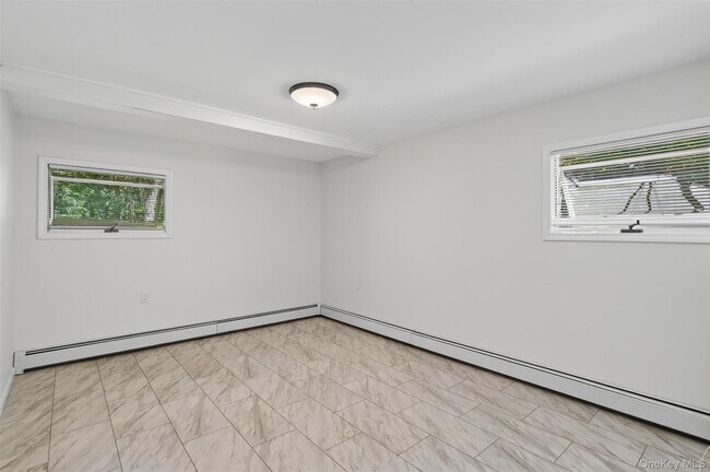 Foto del edificio - 3 Hudson Bluff Cir