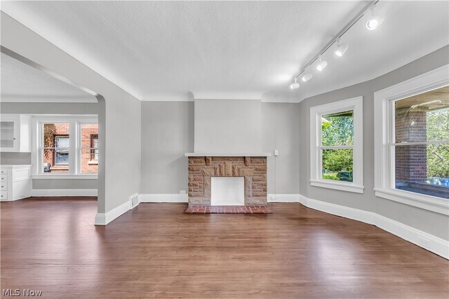 Foto del edificio - 3154 Kensington Rd