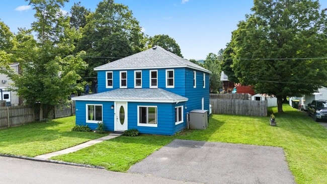 Building Photo - 44 McGregor Ave