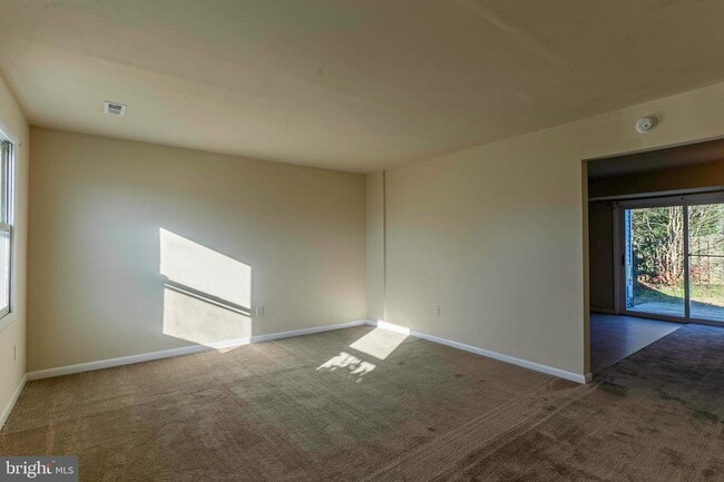 Building Photo - 5201 Magnolia Pl