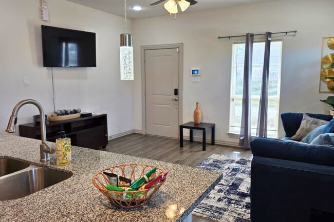 Building Photo - 2704 Sam Wilson St