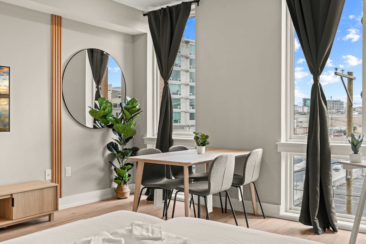 Foto principal - 626 N Delaware Ave