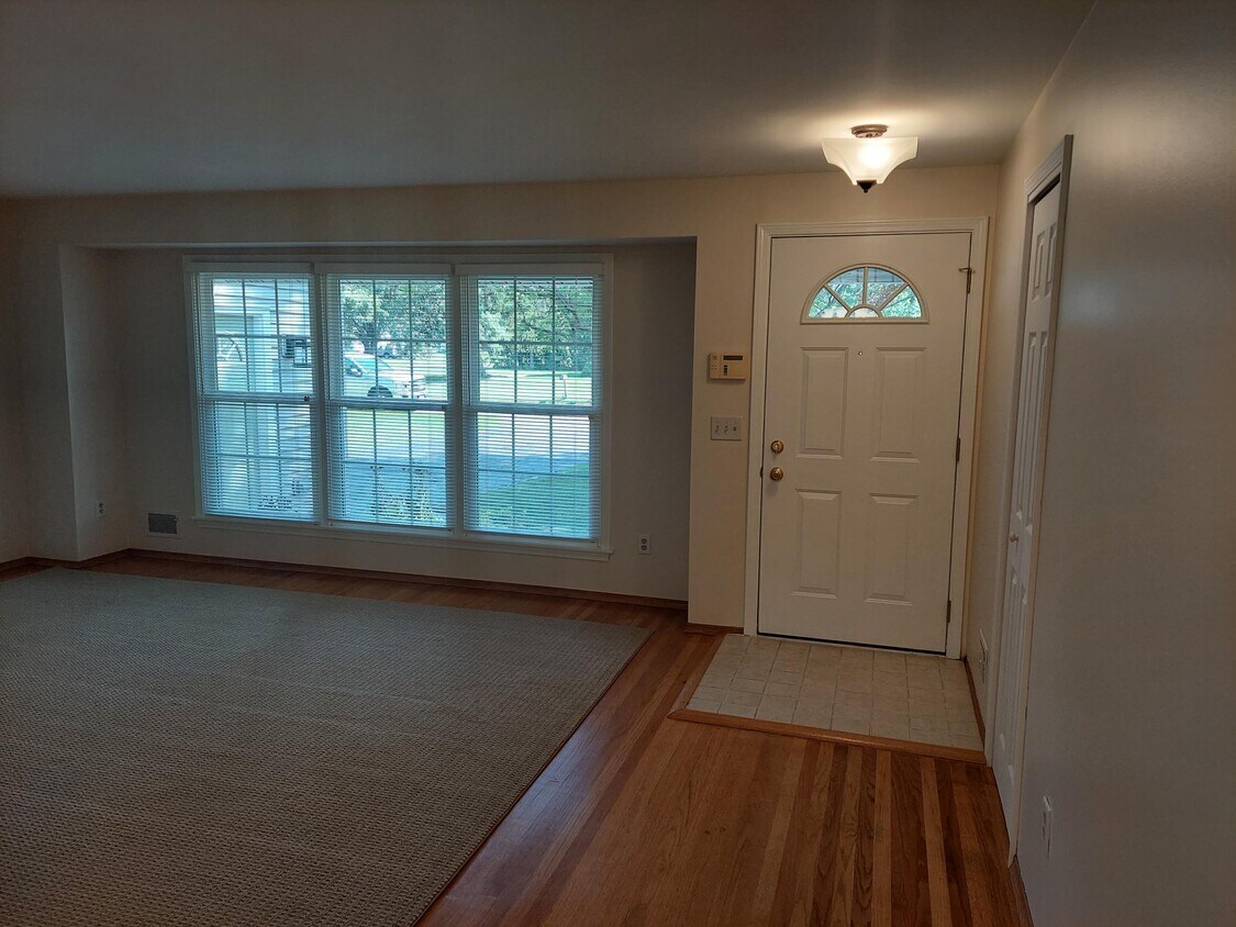 34 Putting Green Ln, Penfield, NY 14526 House Rental in Penfield, NY