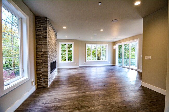 Building Photo - Modern Multi-Level New Construction