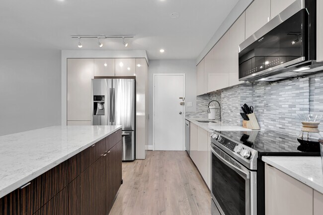 Foto del edificio - 4600 Connecticut Ave NW