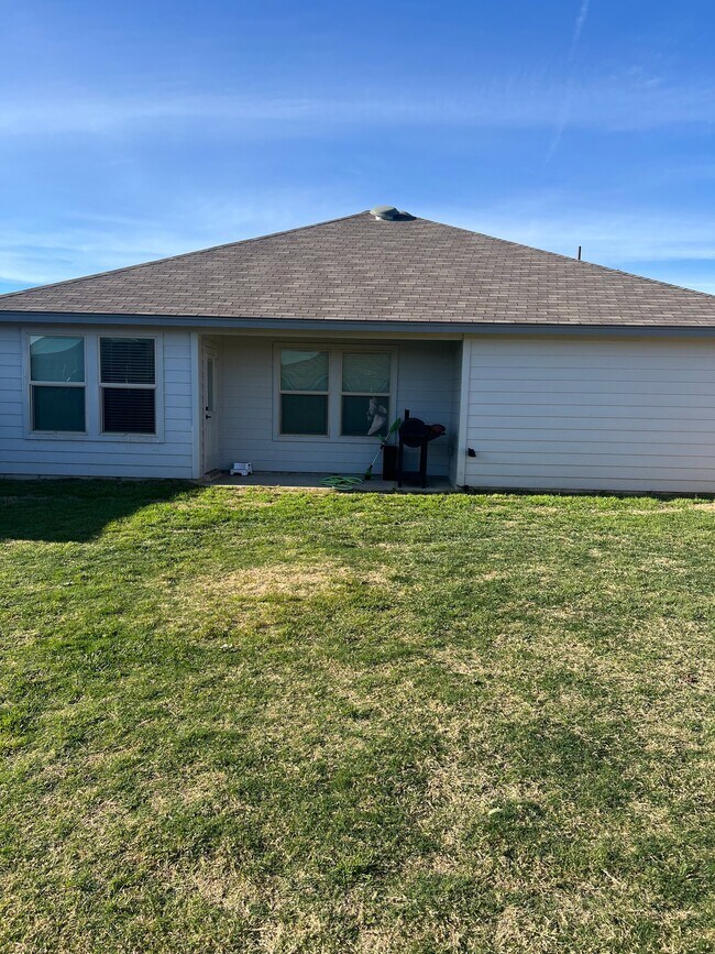 Building Photo - 9008 Cantera Rdg Rd