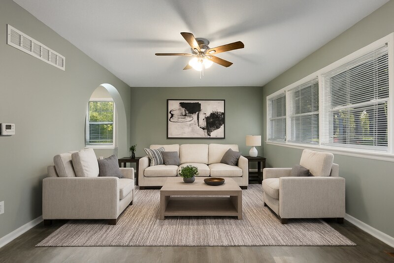 Foto principal - 518 NW Frances Dr