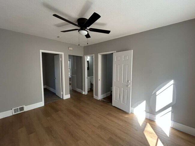 Foto del edificio - 1093 E 147th St