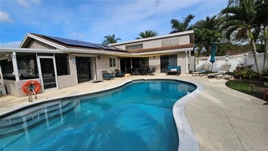 Building Photo - 6731 NW 26th Way