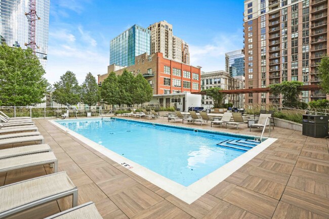 Foto del edificio - 1020 S State St