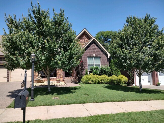 Building Photo - For Lease - 3 Bed, 2 Bath, 2445 sqft Home ...