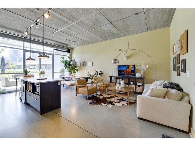 Foto del edificio - 345 6th Ave N