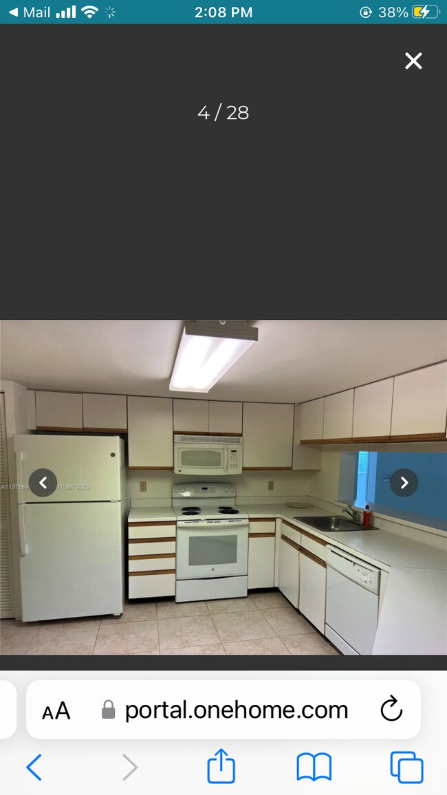 Big kitchen - 9777 Westview Dr